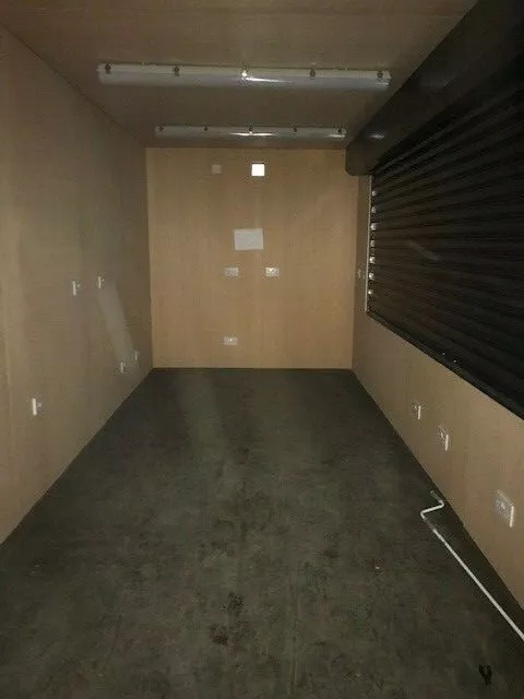 20ft x 8ft Cladded Food/Drink Outlet Shipping Container - Image 5